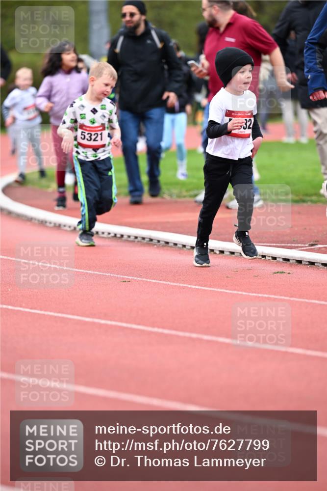 13.04.2025 - Hammer Lauf Dr. Thomas Lammeyer http://msf.ph/oto/7627799 13.04.2025 09:10:38 Laufen 5321, 15, 32 meine-sportfotos.de