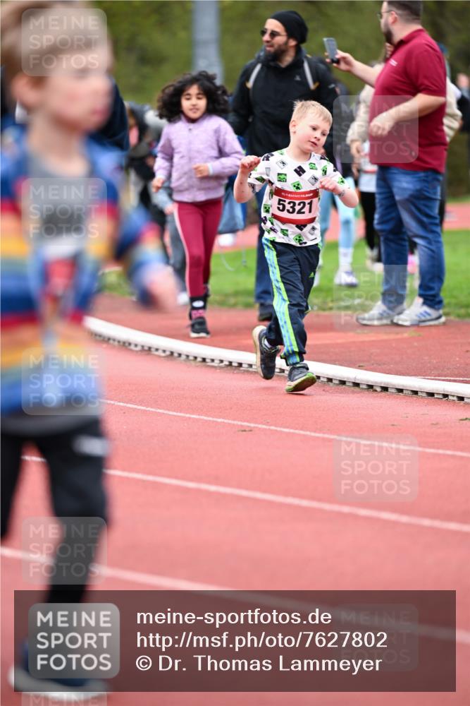 13.04.2025 - Hammer Lauf Dr. Thomas Lammeyer http://msf.ph/oto/7627802 13.04.2025 09:10:38 Laufen 5321 meine-sportfotos.de