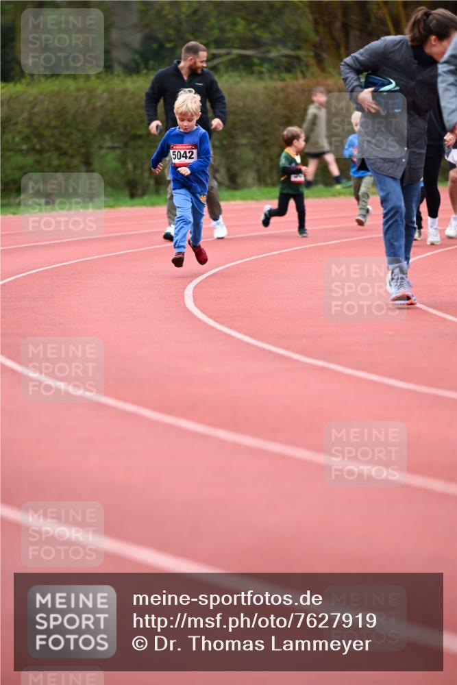 13.04.2025 - Hammer Lauf Dr. Thomas Lammeyer http://msf.ph/oto/7627919 13.04.2025 09:11:00 Laufen 5042 meine-sportfotos.de