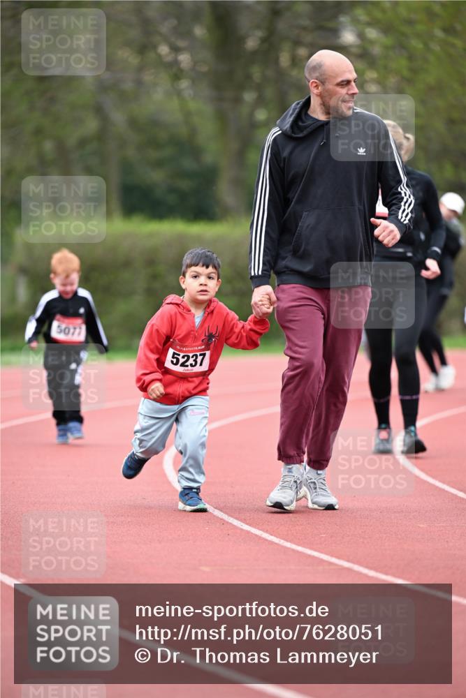 13.04.2025 - Hammer Lauf Dr. Thomas Lammeyer http://msf.ph/oto/7628051 13.04.2025 09:11:38 Laufen 5077, 15, 5237 meine-sportfotos.de