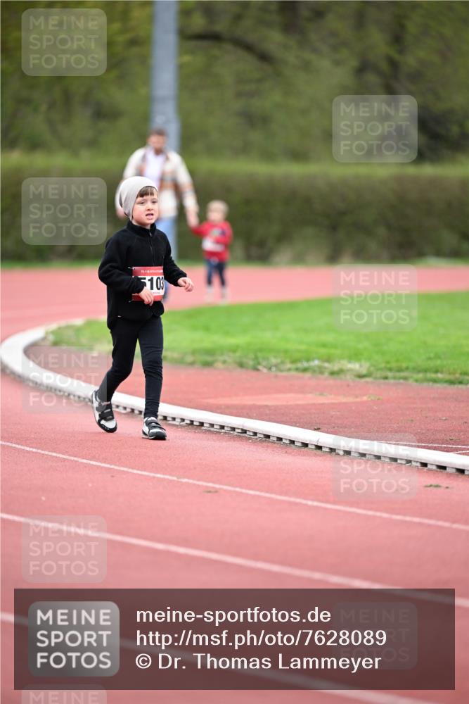 13.04.2025 - Hammer Lauf Dr. Thomas Lammeyer http://msf.ph/oto/7628089 13.04.2025 09:11:44 Laufen 15, 103 meine-sportfotos.de