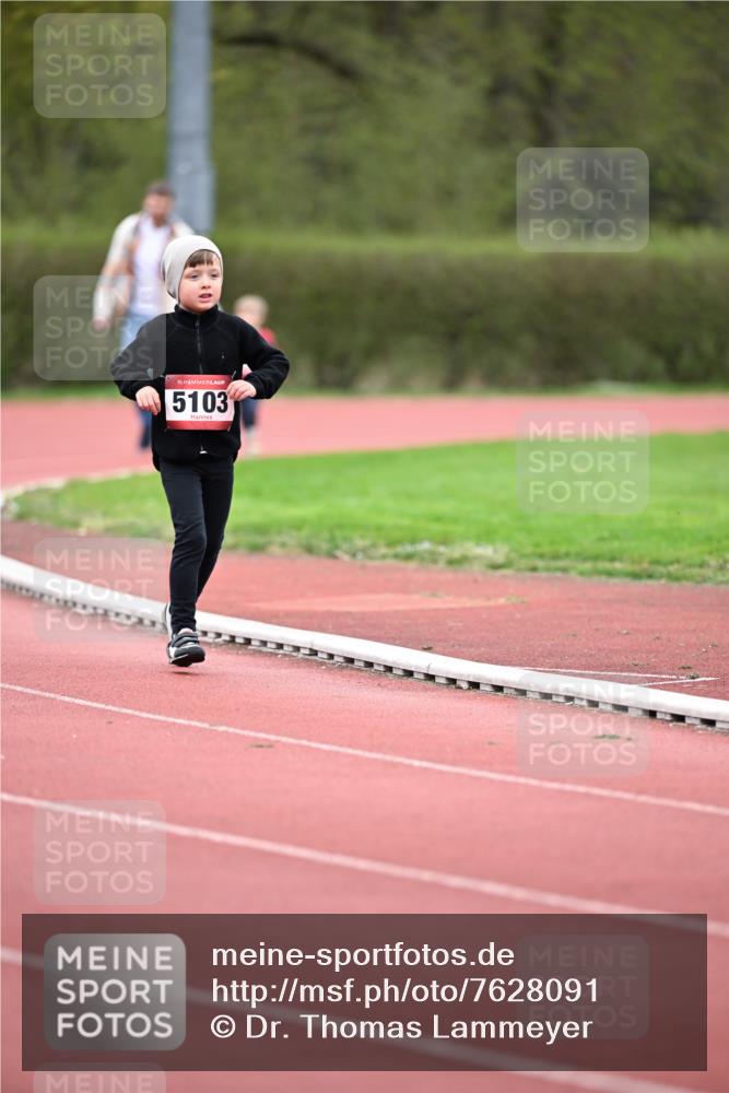 13.04.2025 - Hammer Lauf Dr. Thomas Lammeyer http://msf.ph/oto/7628091 13.04.2025 09:11:44 Laufen 30, 15, 5103 meine-sportfotos.de