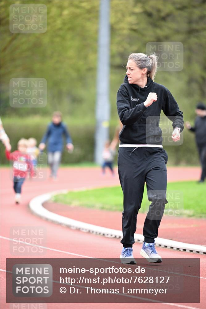 13.04.2025 - Hammer Lauf Dr. Thomas Lammeyer http://msf.ph/oto/7628127 13.04.2025 09:11:52 Laufen 4 meine-sportfotos.de
