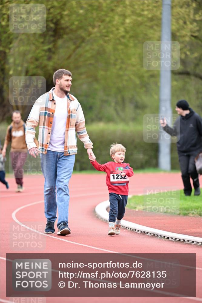 13.04.2025 - Hammer Lauf Dr. Thomas Lammeyer http://msf.ph/oto/7628135 13.04.2025 09:11:57 Laufen 15, 1232 meine-sportfotos.de