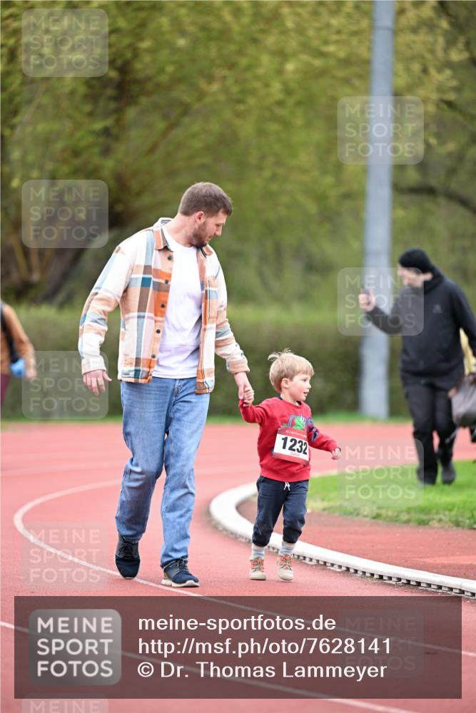 13.04.2025 - Hammer Lauf Dr. Thomas Lammeyer http://msf.ph/oto/7628141 13.04.2025 09:11:58 Laufen 15, 1232 meine-sportfotos.de