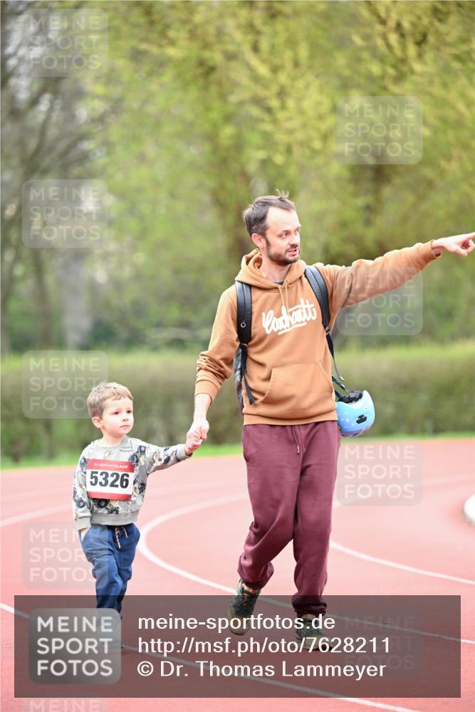 13.04.2025 - Hammer Lauf Dr. Thomas Lammeyer http://msf.ph/oto/7628211 13.04.2025 09:12:24 Laufen 15, 5326 meine-sportfotos.de