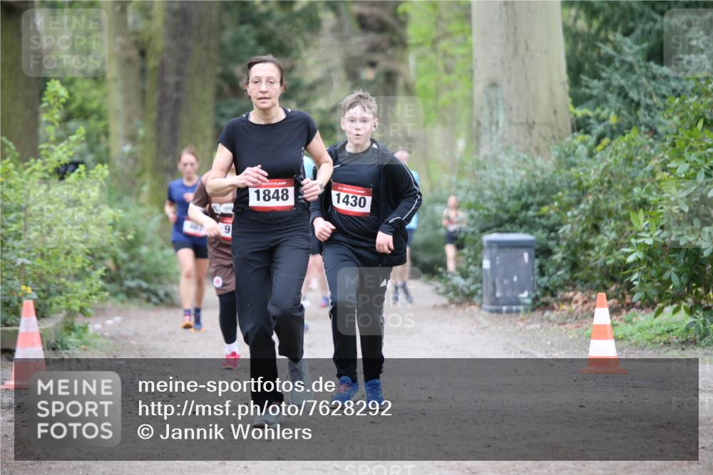 13.04.2025 - Hammer Lauf Jannik Wohlers http://msf.ph/oto/7628292 13.04.2025 12:45:43 Laufen 4167, 9, 1848, 1430 meine-sportfotos.de