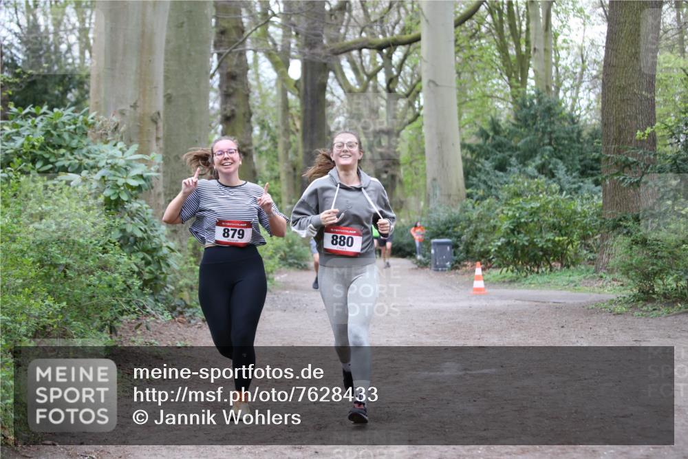 13.04.2025 - Hammer Lauf Jannik Wohlers http://msf.ph/oto/7628433 13.04.2025 12:45:07 Laufen 879, 880 meine-sportfotos.de