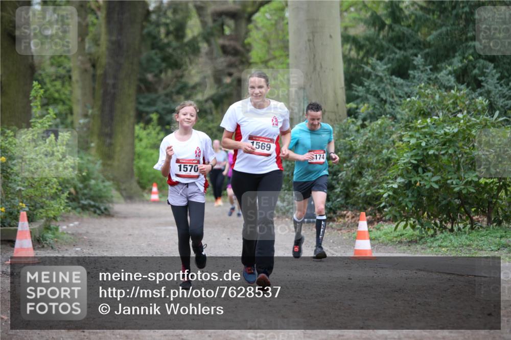 13.04.2025 - Hammer Lauf Jannik Wohlers http://msf.ph/oto/7628537 13.04.2025 12:44:52 Laufen 1570, 1569, 174 meine-sportfotos.de