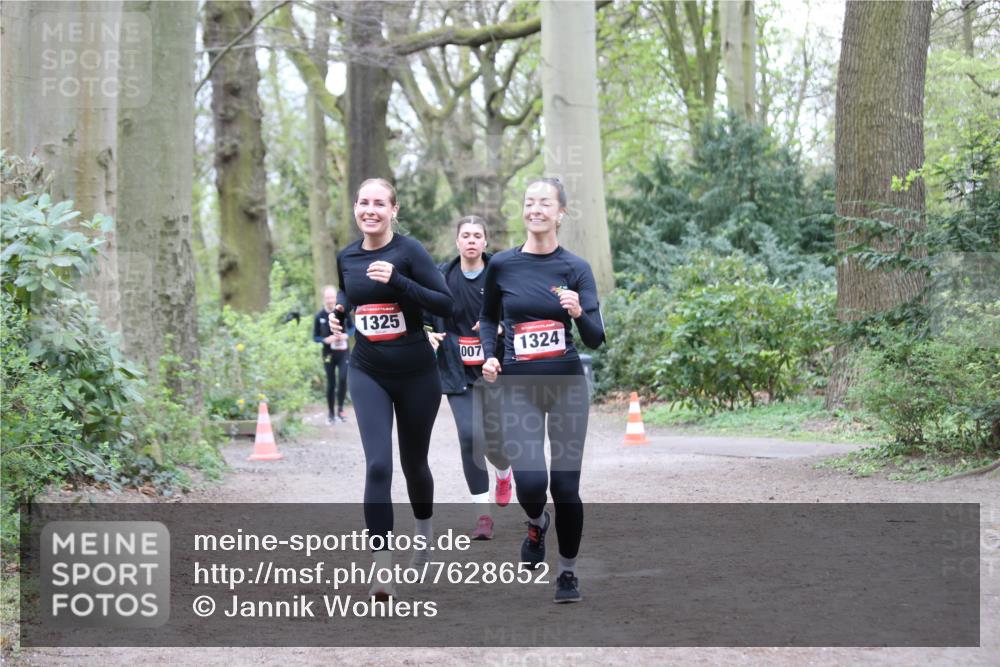 13.04.2025 - Hammer Lauf Jannik Wohlers http://msf.ph/oto/7628652 13.04.2025 12:44:22 Laufen 1325, 007, 1324 meine-sportfotos.de