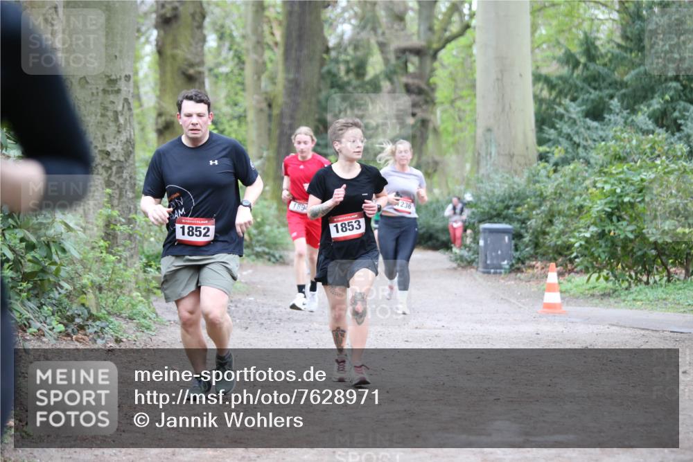 13.04.2025 - Hammer Lauf Jannik Wohlers http://msf.ph/oto/7628971 13.04.2025 12:43:23 Laufen 15, 1852, 1894, 1853, 1236 meine-sportfotos.de