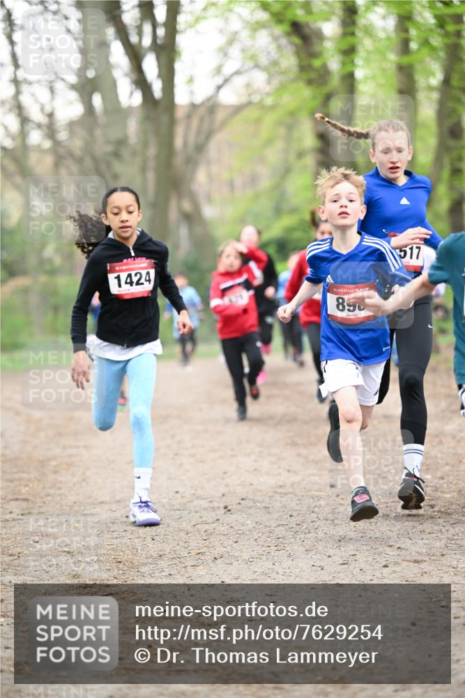 13.04.2025 - Hammer Lauf Dr. Thomas Lammeyer http://msf.ph/oto/7629254 13.04.2025 09:23:12 Laufen 15, 1424, 15, 898, 517 meine-sportfotos.de