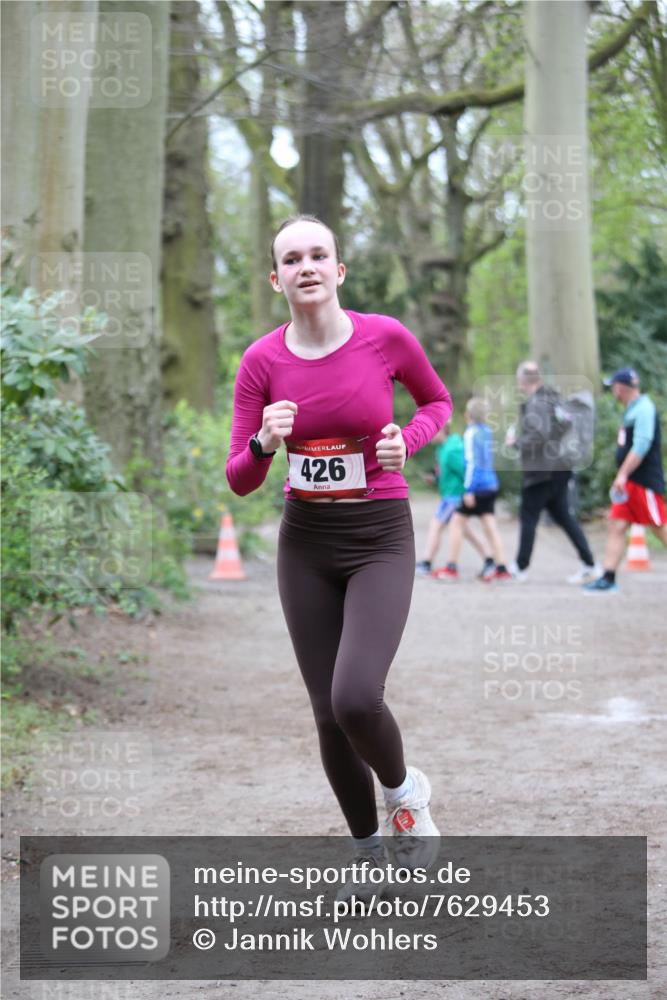 13.04.2025 - Hammer Lauf Jannik Wohlers http://msf.ph/oto/7629453 13.04.2025 13:31:18 Laufen 426 meine-sportfotos.de