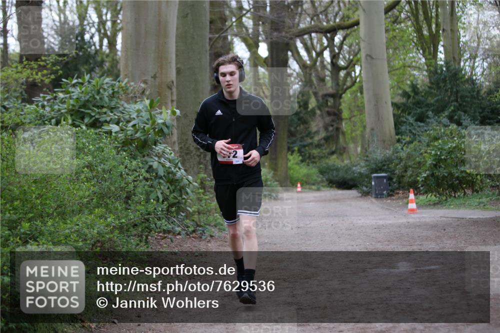 13.04.2025 - Hammer Lauf Jannik Wohlers http://msf.ph/oto/7629536 13.04.2025 13:28:21 Laufen 221 meine-sportfotos.de