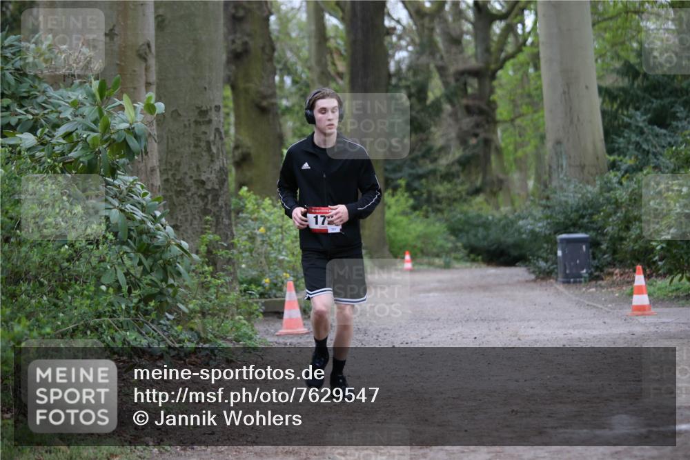 13.04.2025 - Hammer Lauf Jannik Wohlers http://msf.ph/oto/7629547 13.04.2025 13:28:19 Laufen 172 meine-sportfotos.de