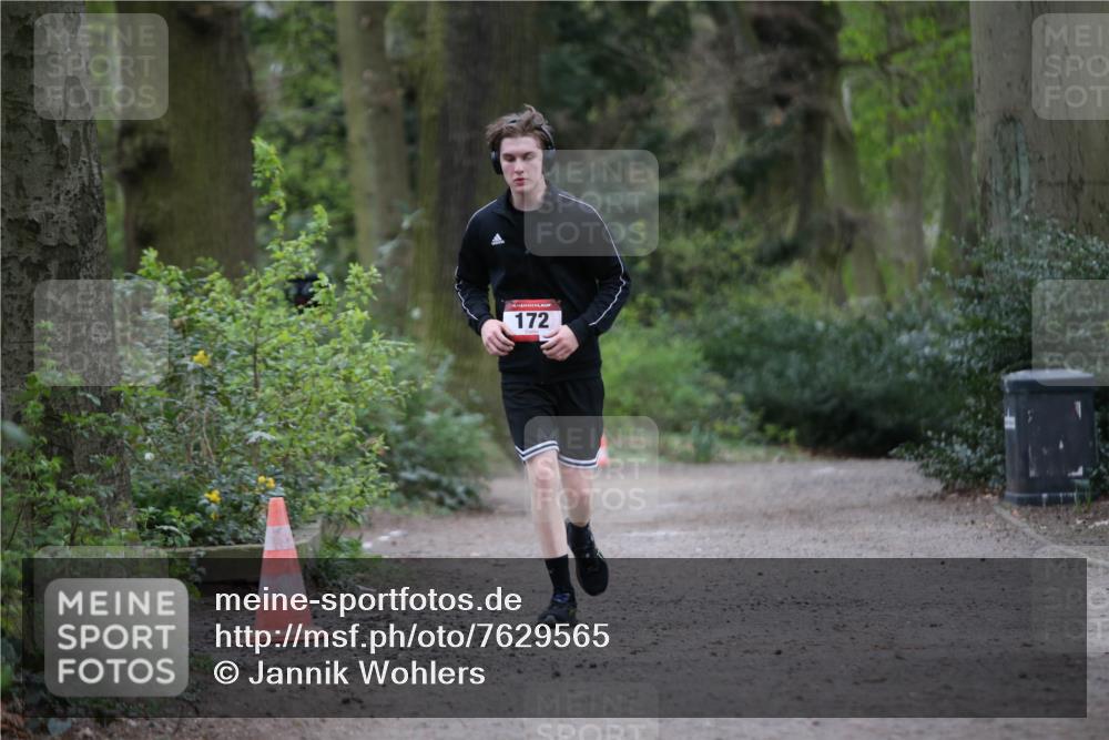 13.04.2025 - Hammer Lauf Jannik Wohlers http://msf.ph/oto/7629565 13.04.2025 13:28:16 Laufen 172 meine-sportfotos.de