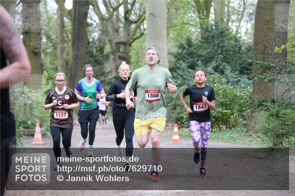 13.04.2025 - Hammer Lauf Jannik Wohlers http://msf.ph/oto/7629710 13.04.2025 12:41:41 Laufen 1127, 1866, 1847 meine-sportfotos.de