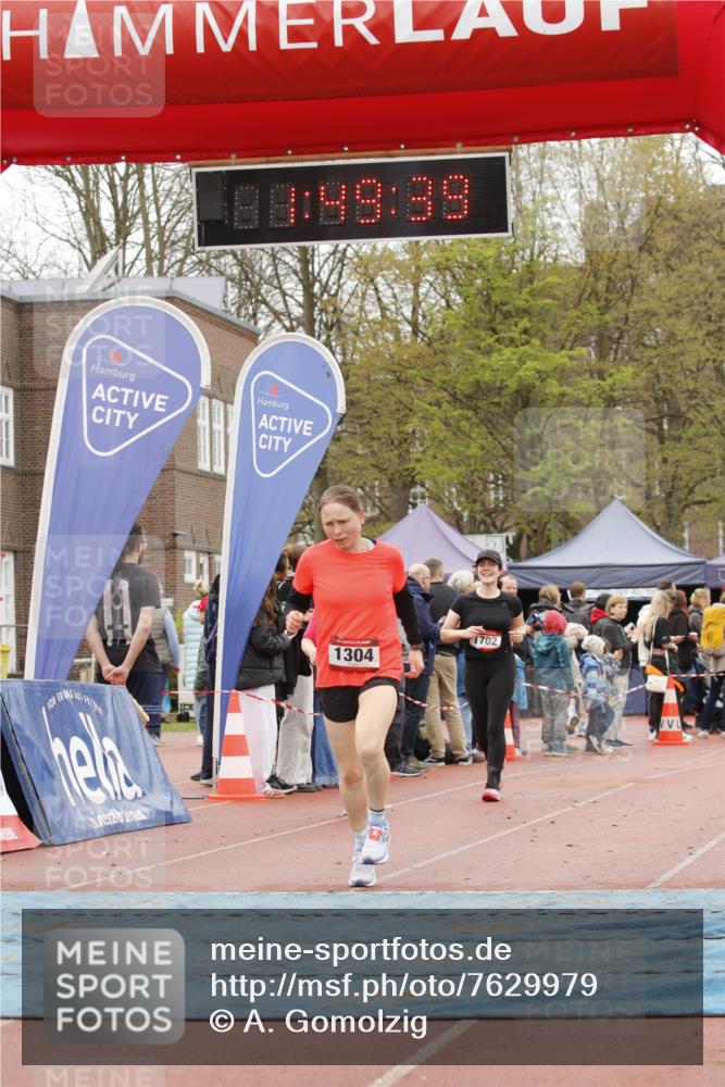 13.04.2025 - Hammer Lauf A. Gomolzig http://msf.ph/oto/7629979 13.04.2025 12:49:37 Ziel 454, 1304, 1702 meine-sportfotos.de