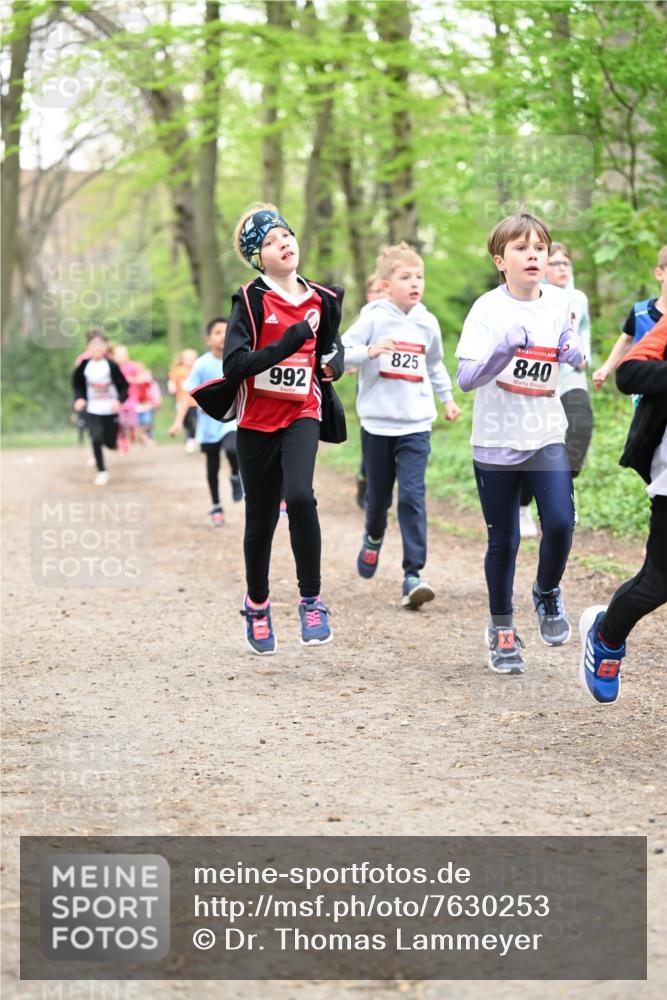 13.04.2025 - Hammer Lauf Dr. Thomas Lammeyer http://msf.ph/oto/7630253 13.04.2025 09:24:00 Laufen 992, 825, 840 meine-sportfotos.de