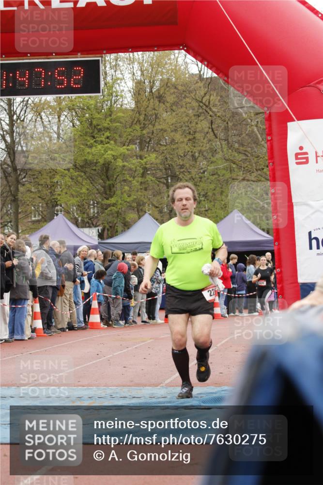 13.04.2025 - Hammer Lauf A. Gomolzig http://msf.ph/oto/7630275 13.04.2025 12:47:50 Ziel 228, 879, 880, 1569, 1570 meine-sportfotos.de