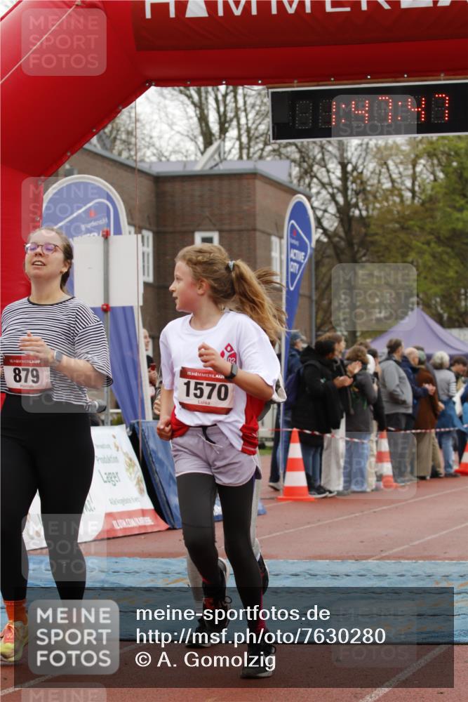 13.04.2025 - Hammer Lauf A. Gomolzig http://msf.ph/oto/7630280 13.04.2025 12:47:45 Ziel 228, 879, 880, 1569, 1570 meine-sportfotos.de