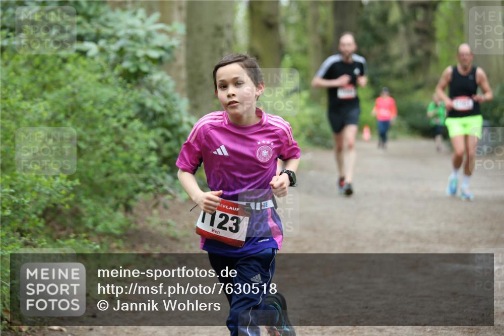 13.04.2025 - Hammer Lauf Jannik Wohlers http://msf.ph/oto/7630518 13.04.2025 12:39:51 Laufen 123 meine-sportfotos.de