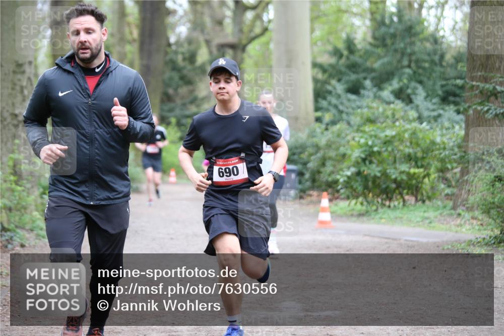 13.04.2025 - Hammer Lauf Jannik Wohlers http://msf.ph/oto/7630556 13.04.2025 12:39:47 Laufen 690, 7 meine-sportfotos.de