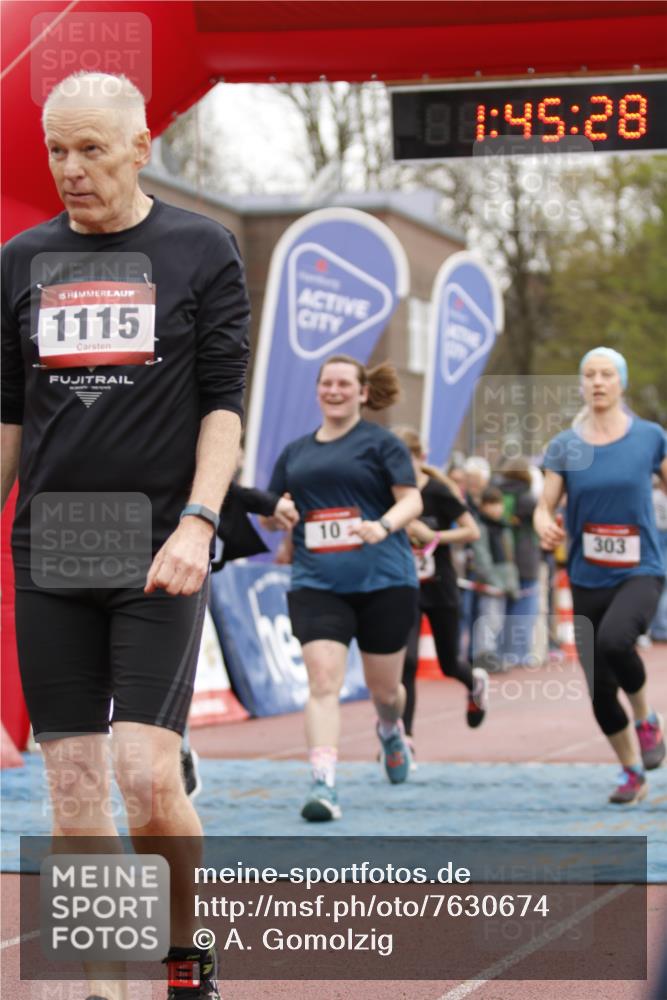 13.04.2025 - Hammer Lauf A. Gomolzig http://msf.ph/oto/7630674 13.04.2025 12:45:27 Ziel 10, 224, 303, 554, 971, 1115, 1152, 1156, 1239 meine-sportfotos.de
