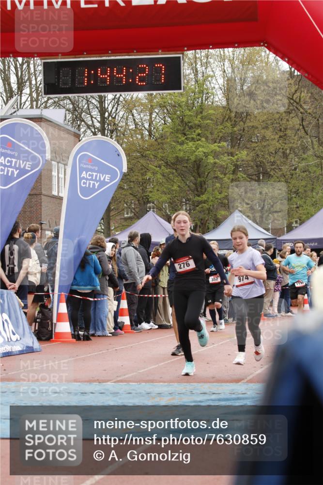 13.04.2025 - Hammer Lauf A. Gomolzig http://msf.ph/oto/7630859 13.04.2025 12:44:25 Ziel 276, 730, 974, 1139, 1861, 1865 meine-sportfotos.de
