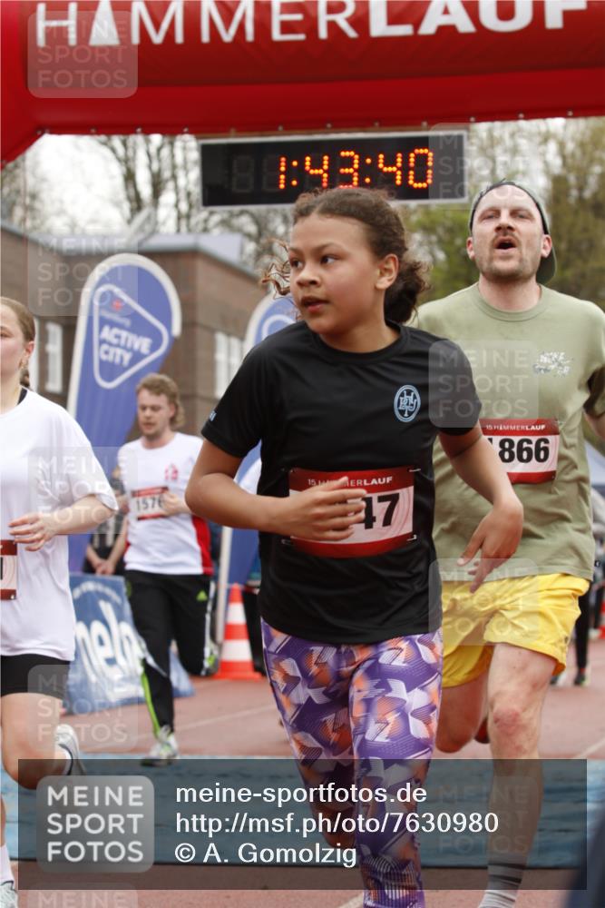13.04.2025 - Hammer Lauf A. Gomolzig http://msf.ph/oto/7630980 13.04.2025 12:43:39 Ziel 863, 958, 1272, 1551, 1576, 1578, 1611, 1612, 1613, 1847, 1866, 1868, 1883, 1935, 1995 meine-sportfotos.de