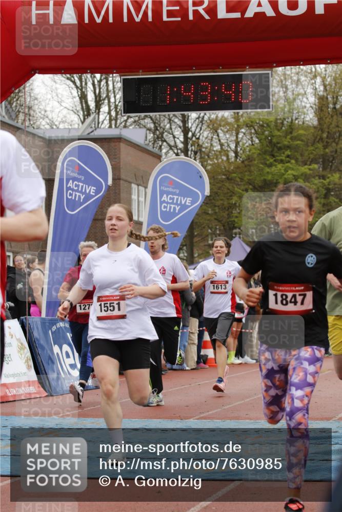 13.04.2025 - Hammer Lauf A. Gomolzig http://msf.ph/oto/7630985 13.04.2025 12:43:38 Ziel 863, 958, 1272, 1551, 1576, 1578, 1611, 1612, 1613, 1847, 1866, 1868, 1883, 1935, 1995 meine-sportfotos.de