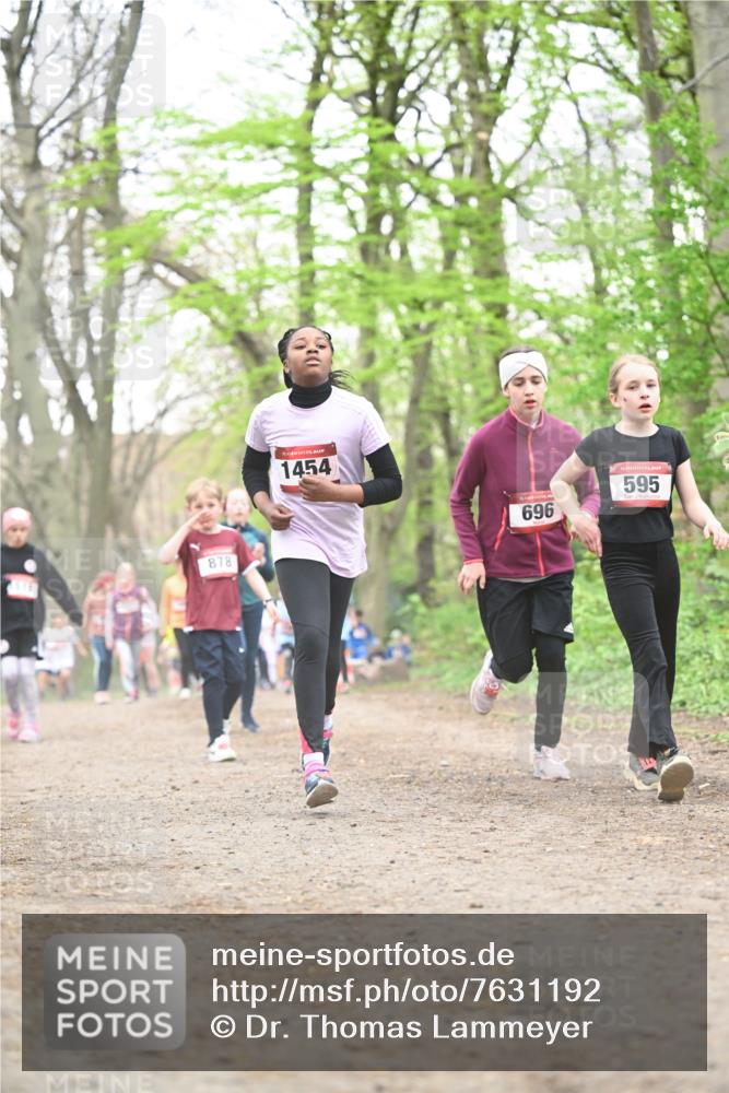 13.04.2025 - Hammer Lauf Dr. Thomas Lammeyer http://msf.ph/oto/7631192 13.04.2025 09:24:37 Laufen 878, 1454, 696, 595 meine-sportfotos.de
