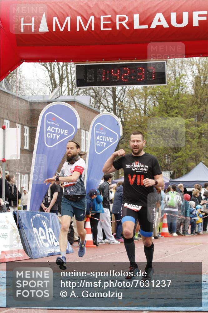 13.04.2025 - Hammer Lauf A. Gomolzig http://msf.ph/oto/7631237 13.04.2025 12:42:35 Ziel 293, 1047, 1953 meine-sportfotos.de