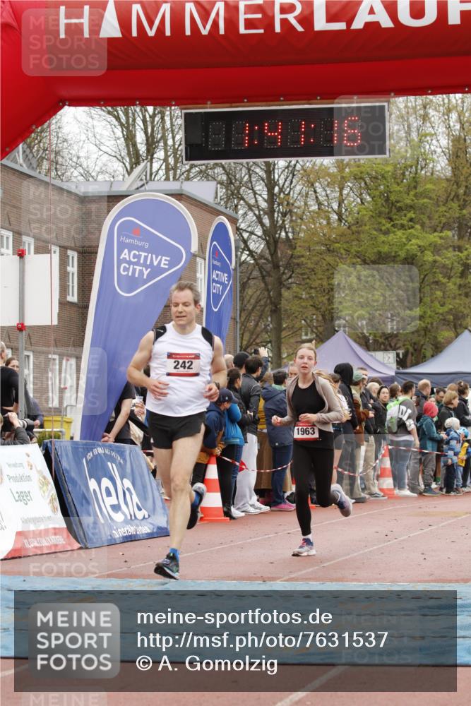 13.04.2025 - Hammer Lauf A. Gomolzig http://msf.ph/oto/7631537 13.04.2025 12:41:14 Ziel 242, 1125, 1963 meine-sportfotos.de