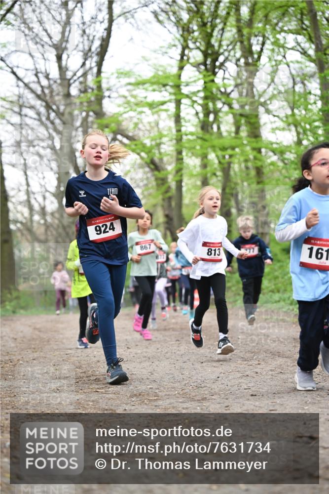 13.04.2025 - Hammer Lauf Dr. Thomas Lammeyer http://msf.ph/oto/7631734 13.04.2025 09:24:57 Laufen 15, 924, 867, 813, 15, 161 meine-sportfotos.de