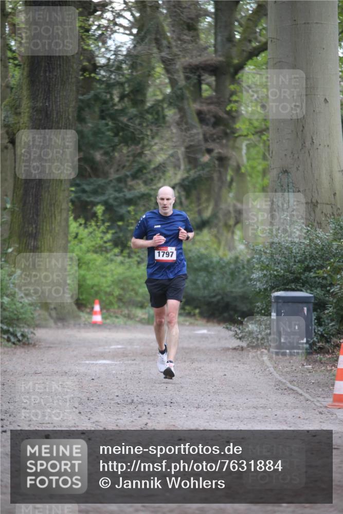 13.04.2025 - Hammer Lauf Jannik Wohlers http://msf.ph/oto/7631884 13.04.2025 10:28:43 Laufen 1797 meine-sportfotos.de