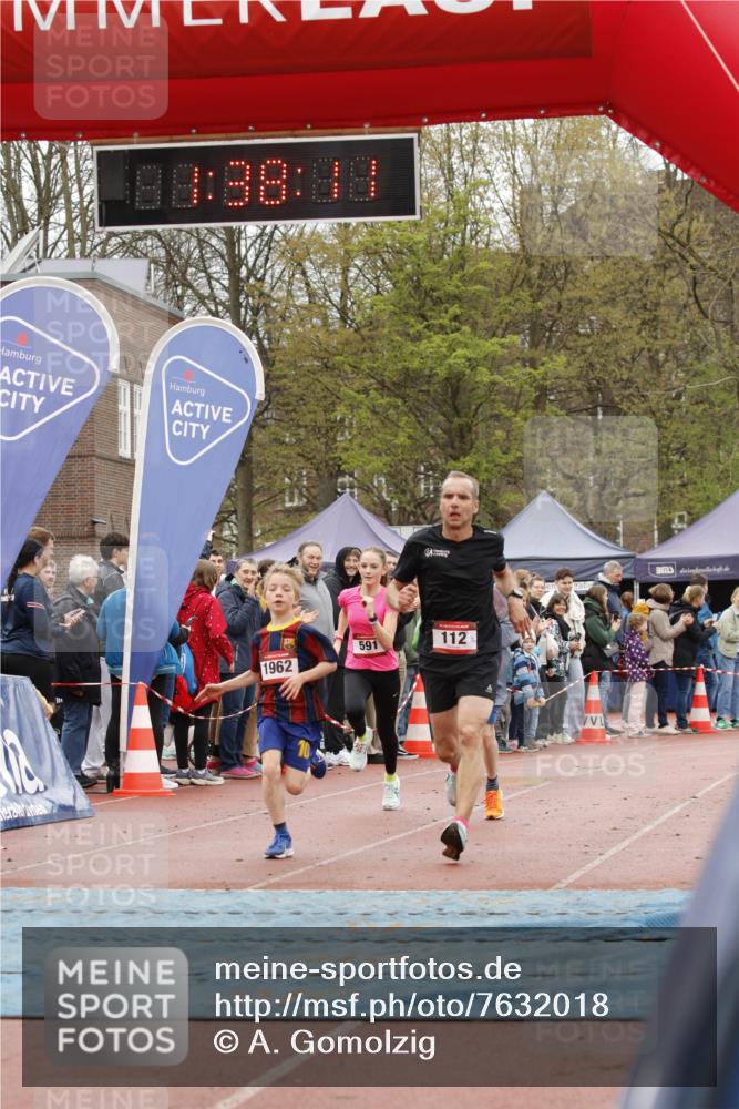 13.04.2025 - Hammer Lauf A. Gomolzig http://msf.ph/oto/7632018 13.04.2025 12:38:10 Ziel 112, 245, 267, 591, 617, 1962 meine-sportfotos.de