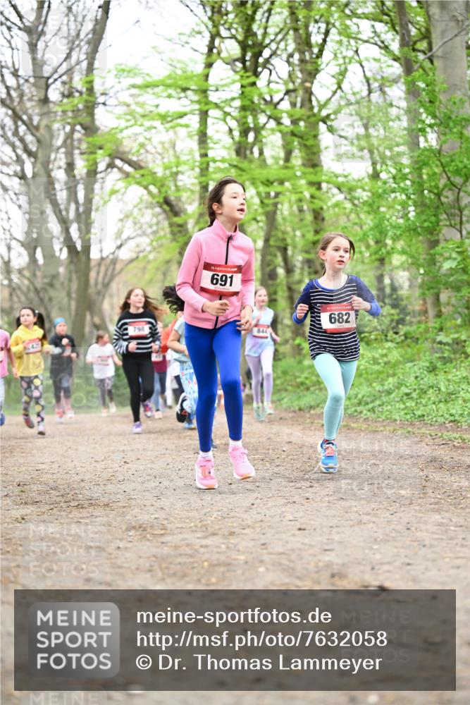 13.04.2025 - Hammer Lauf Dr. Thomas Lammeyer http://msf.ph/oto/7632058 13.04.2025 09:25:05 Laufen 798, 15, 691, 844, 682 meine-sportfotos.de
