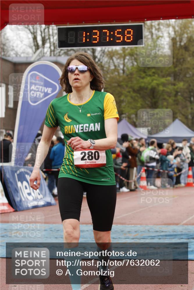 13.04.2025 - Hammer Lauf A. Gomolzig http://msf.ph/oto/7632062 13.04.2025 12:37:56 Ziel 280, 519, 1807 meine-sportfotos.de