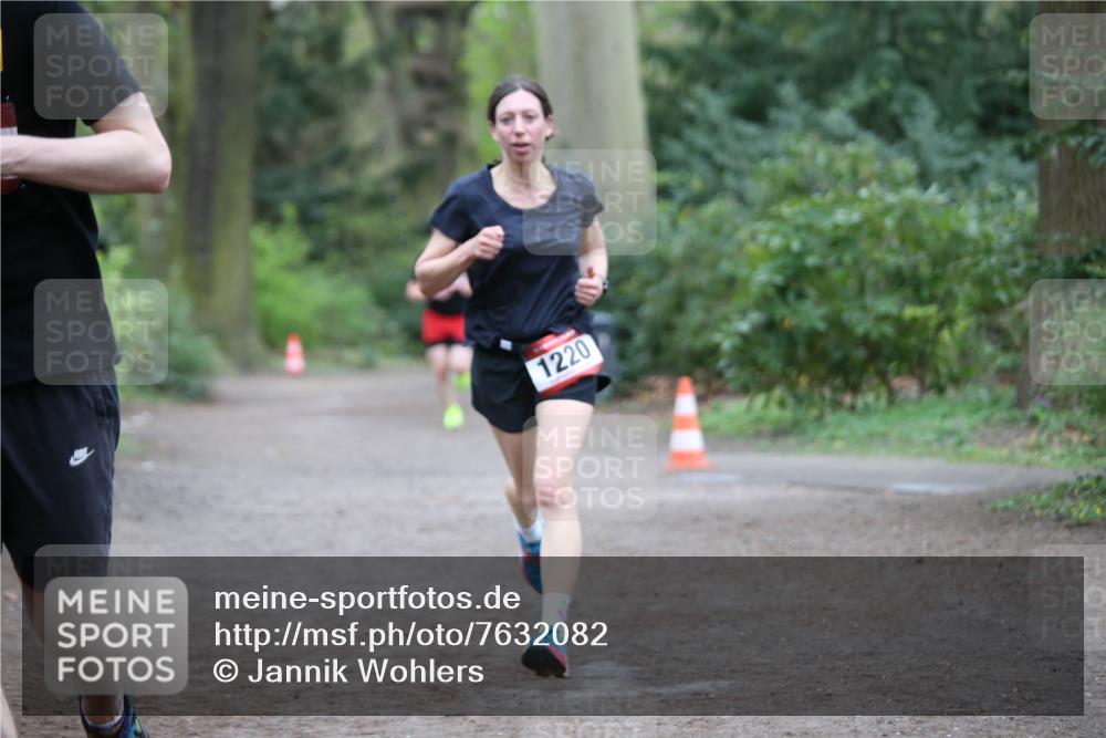 13.04.2025 - Hammer Lauf Jannik Wohlers http://msf.ph/oto/7632082 13.04.2025 12:36:42 Laufen 1220 meine-sportfotos.de