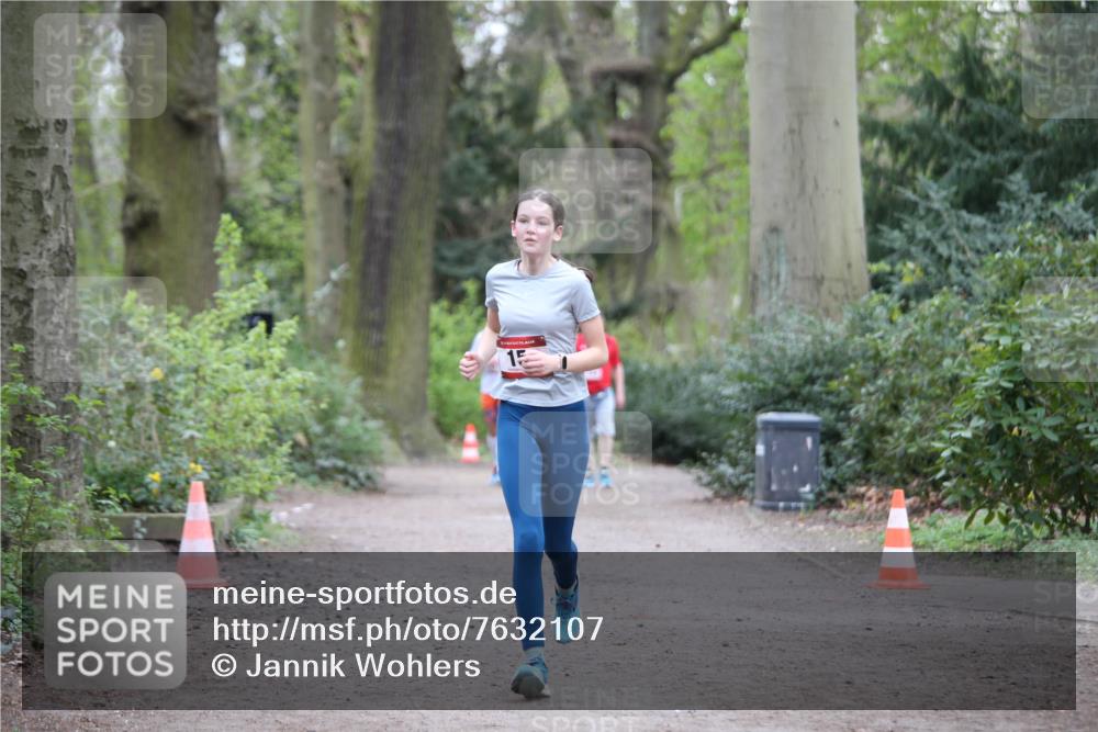 13.04.2025 - Hammer Lauf Jannik Wohlers http://msf.ph/oto/7632107 13.04.2025 12:57:32 Laufen 15 meine-sportfotos.de