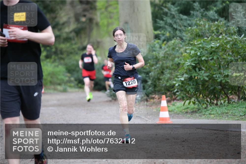 13.04.2025 - Hammer Lauf Jannik Wohlers http://msf.ph/oto/7632112 13.04.2025 12:36:40 Laufen 1220 meine-sportfotos.de