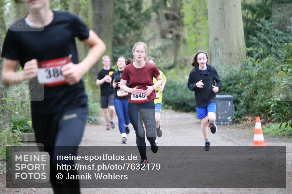 13.04.2025 - Hammer Lauf Jannik Wohlers http://msf.ph/oto/7632179 13.04.2025 12:36:31 Laufen 386, 1845 meine-sportfotos.de