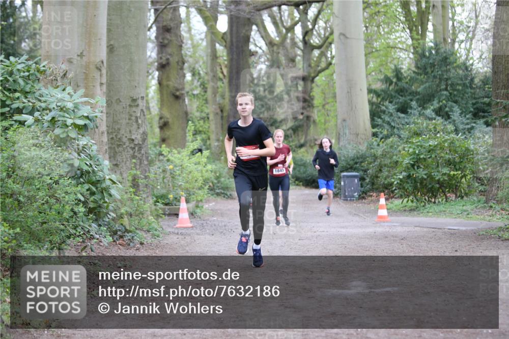 13.04.2025 - Hammer Lauf Jannik Wohlers http://msf.ph/oto/7632186 13.04.2025 12:36:30 Laufen 1845 meine-sportfotos.de