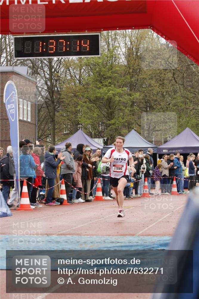 13.04.2025 - Hammer Lauf A. Gomolzig http://msf.ph/oto/7632271 13.04.2025 12:37:13 Ziel 18, 1368, 1999 meine-sportfotos.de