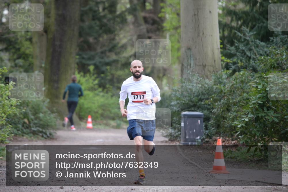 13.04.2025 - Hammer Lauf Jannik Wohlers http://msf.ph/oto/7632349 13.04.2025 10:27:24 Laufen 1717 meine-sportfotos.de