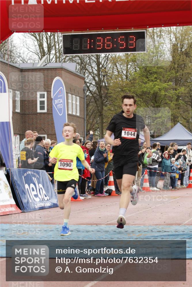 13.04.2025 - Hammer Lauf A. Gomolzig http://msf.ph/oto/7632354 13.04.2025 12:36:51 Ziel 177, 1044, 1090, 1208, 1983 meine-sportfotos.de