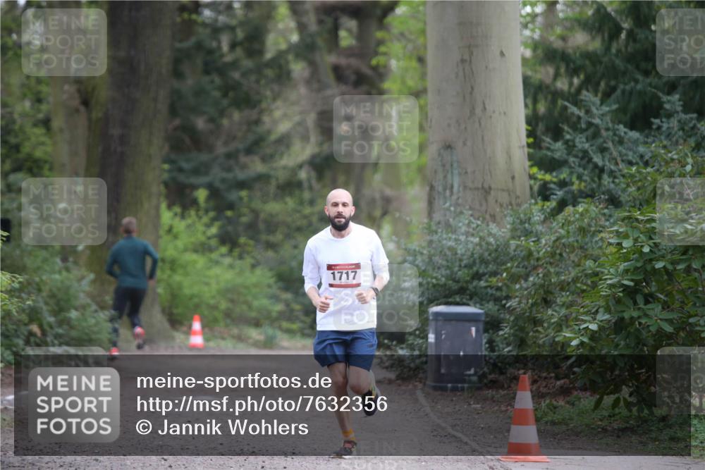 13.04.2025 - Hammer Lauf Jannik Wohlers http://msf.ph/oto/7632356 13.04.2025 10:27:23 Laufen 1717 meine-sportfotos.de