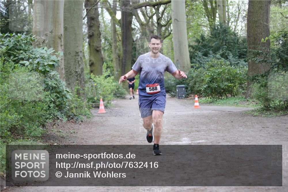 13.04.2025 - Hammer Lauf Jannik Wohlers http://msf.ph/oto/7632416 13.04.2025 12:56:25 Laufen 588 meine-sportfotos.de