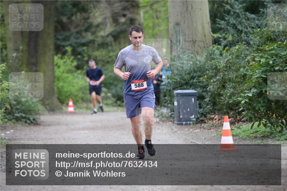 13.04.2025 - Hammer Lauf Jannik Wohlers http://msf.ph/oto/7632434 13.04.2025 12:56:21 Laufen 588 meine-sportfotos.de